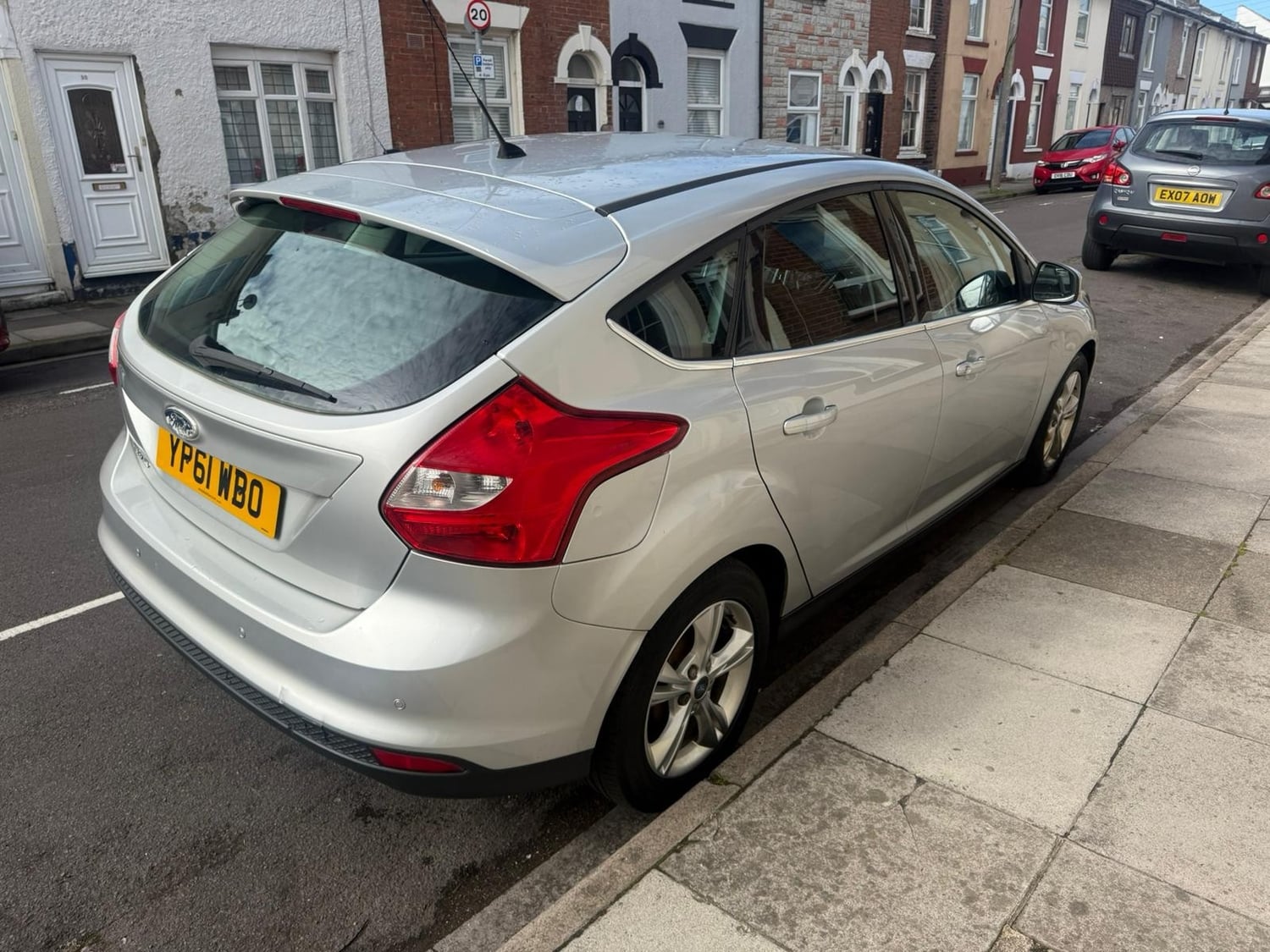 Ford Focus 2011 - Cars
