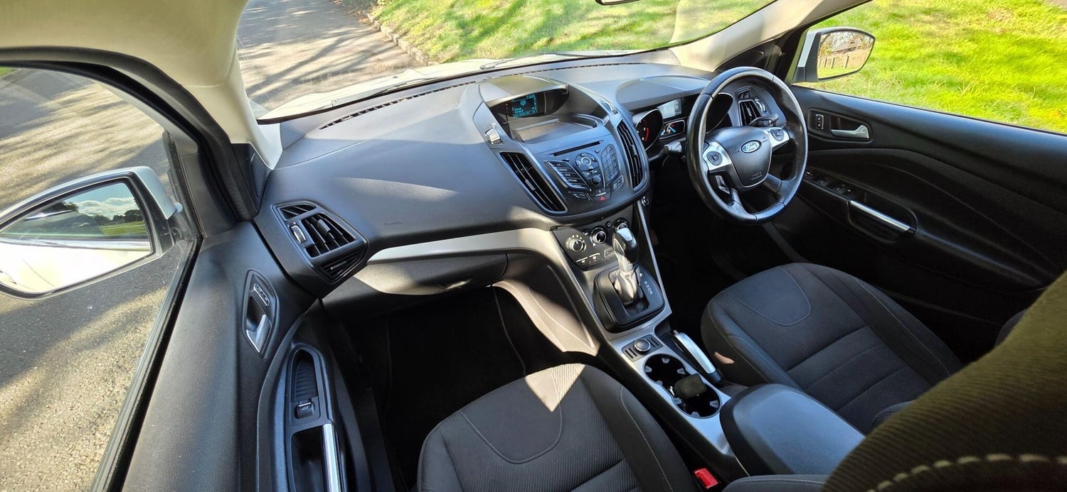 Ford Kuga 2013 - Cars