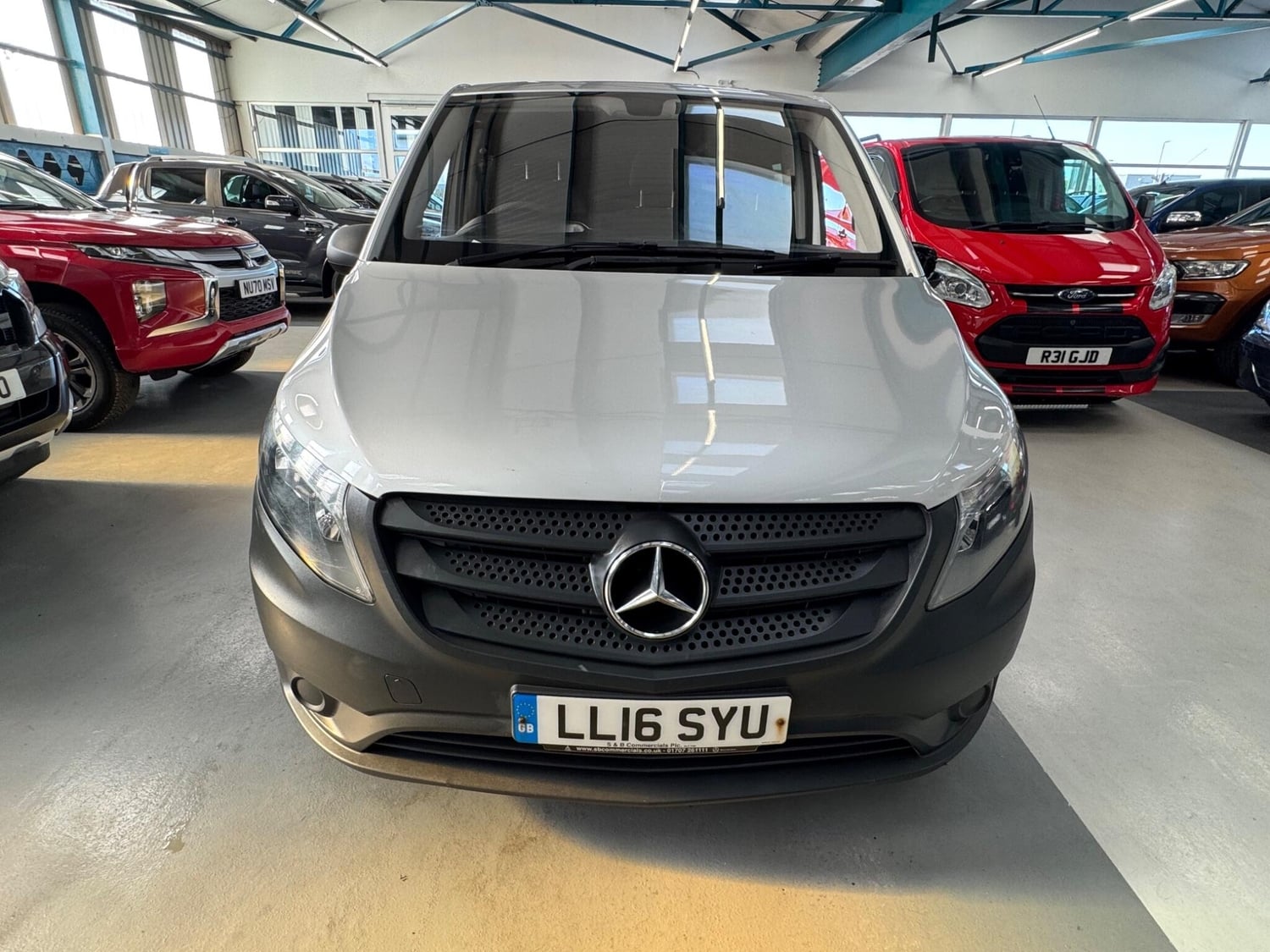 Mercedes-Benz Vito Bolton