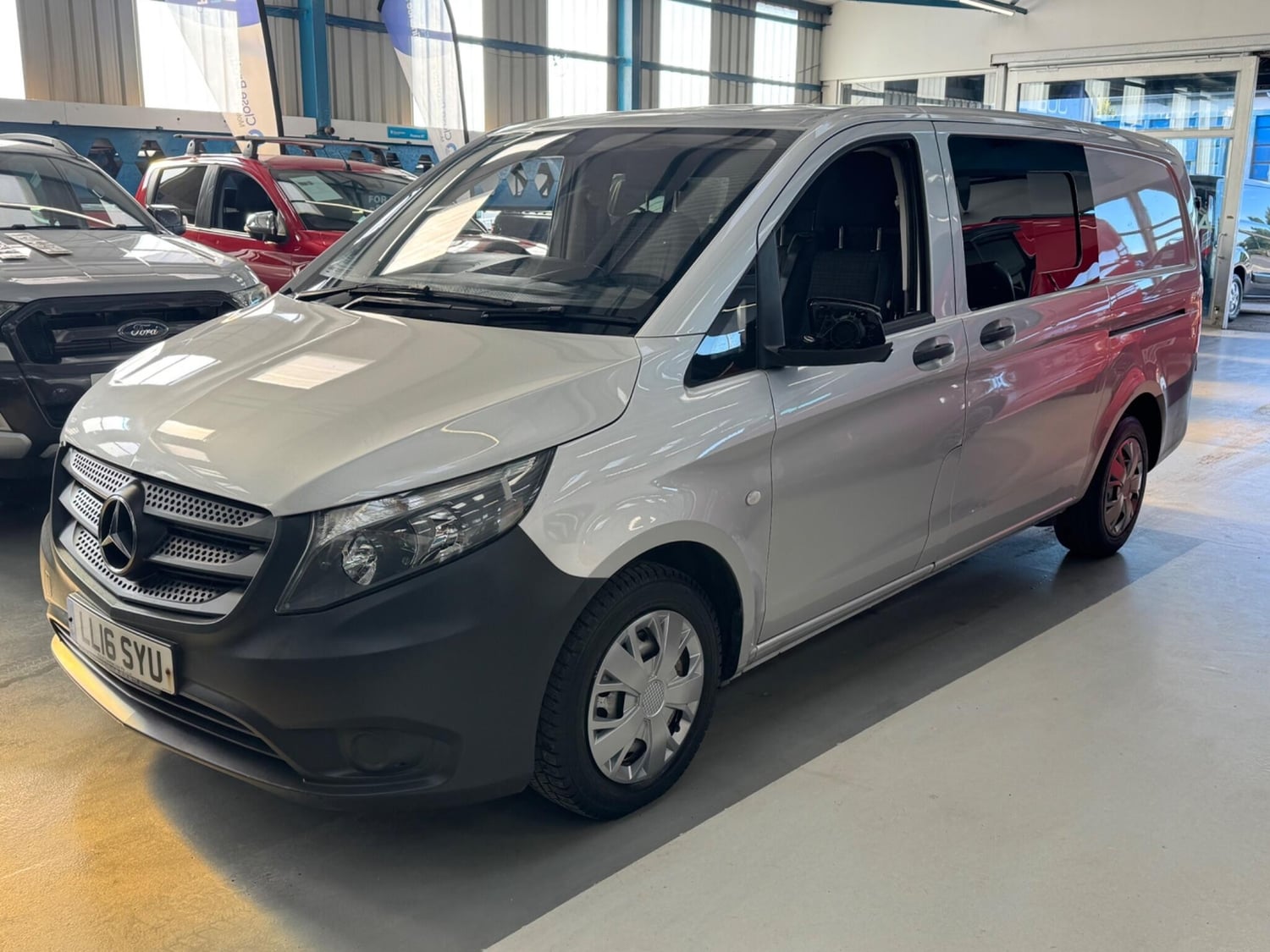 [ berth ]Mercedes-Benz Vito