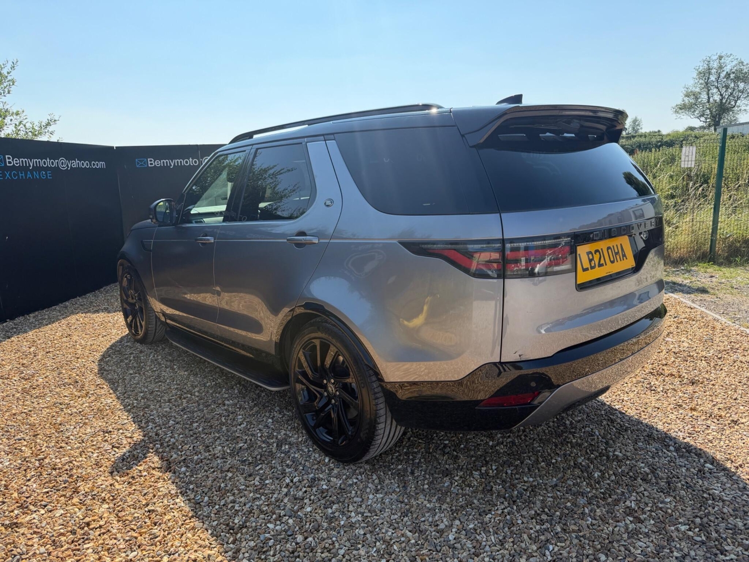 [ berth ]Land Rover Discovery
