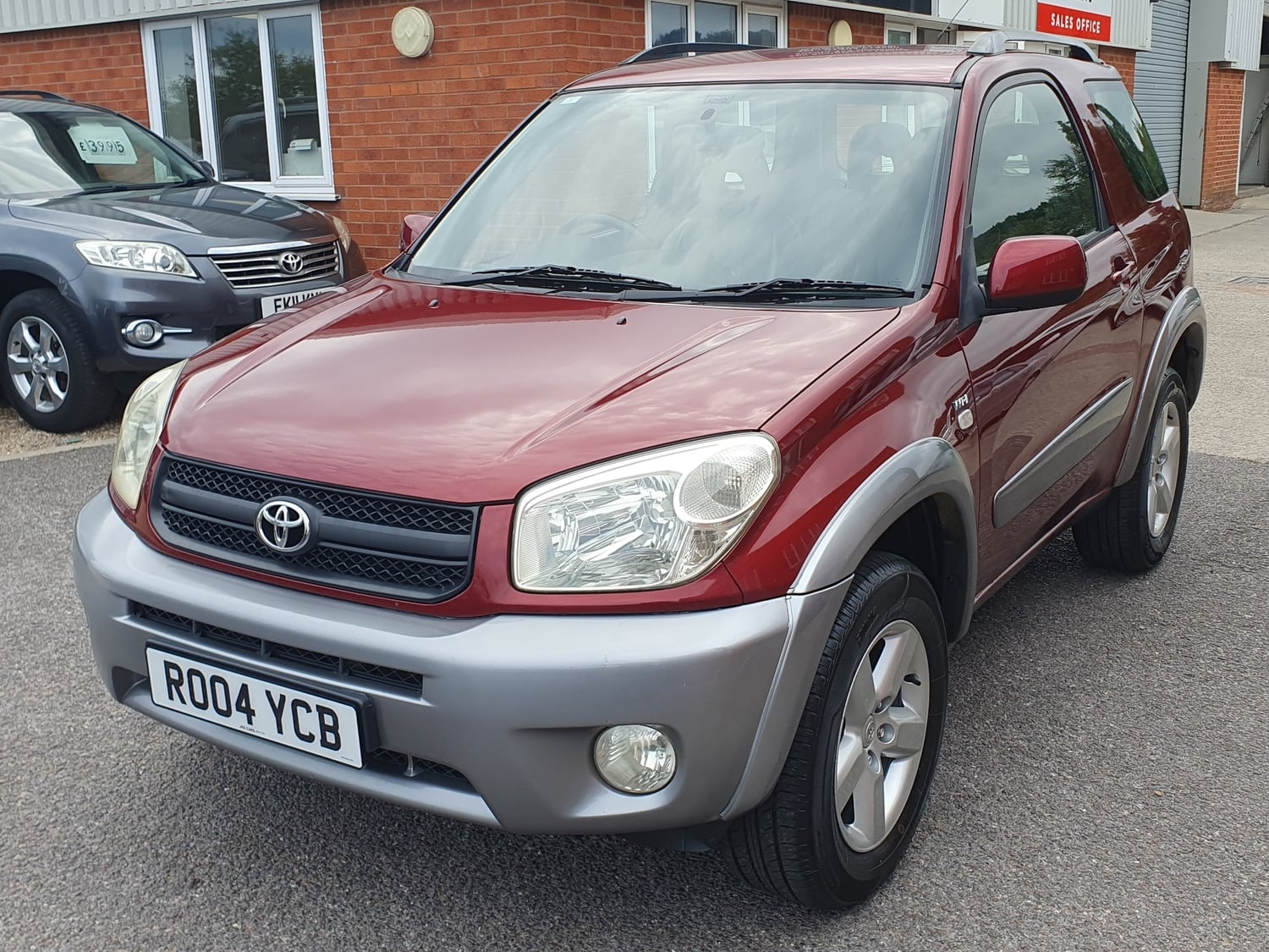 Toyota RAV4 2004 - Cars in Honiton