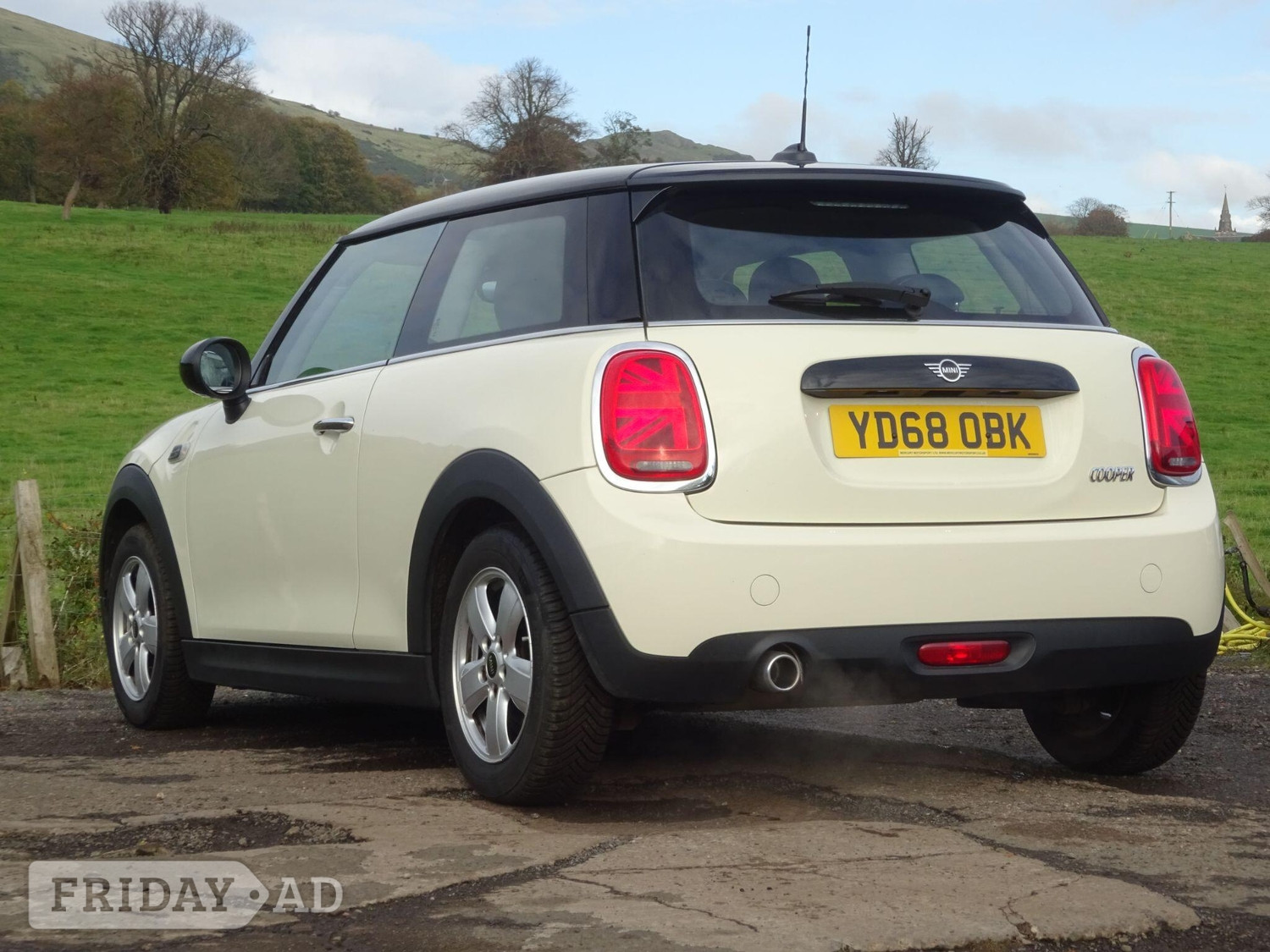 [ berth ]Mini Hatch