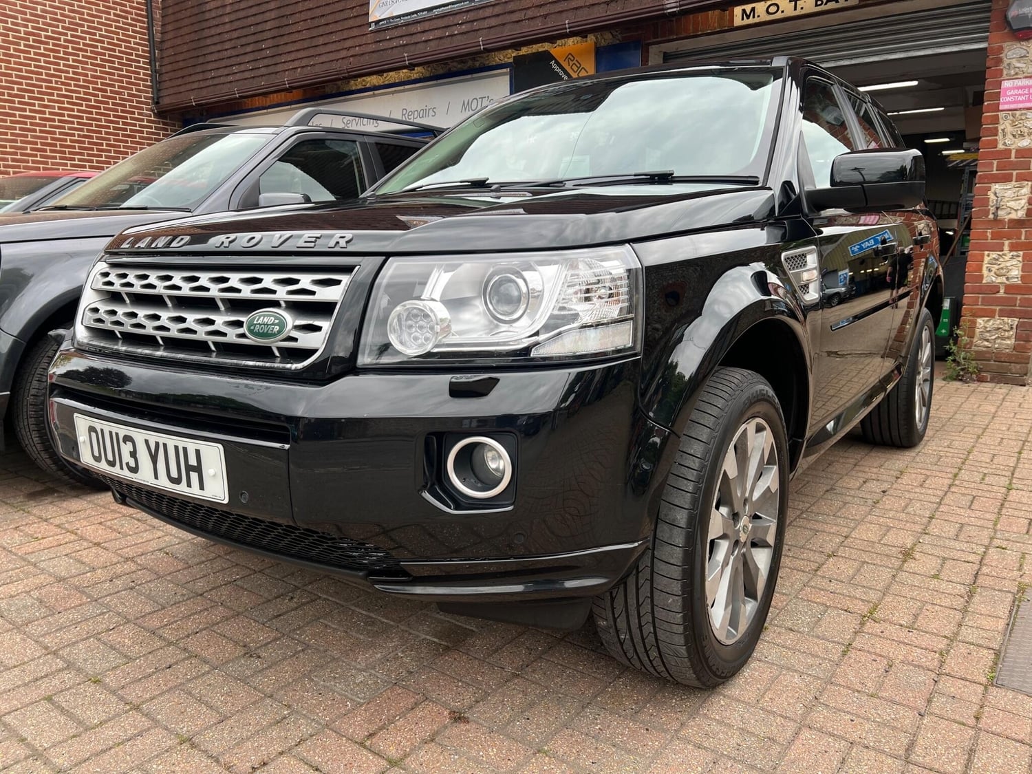 Land Rover Freelander 2 Rowland's Castle