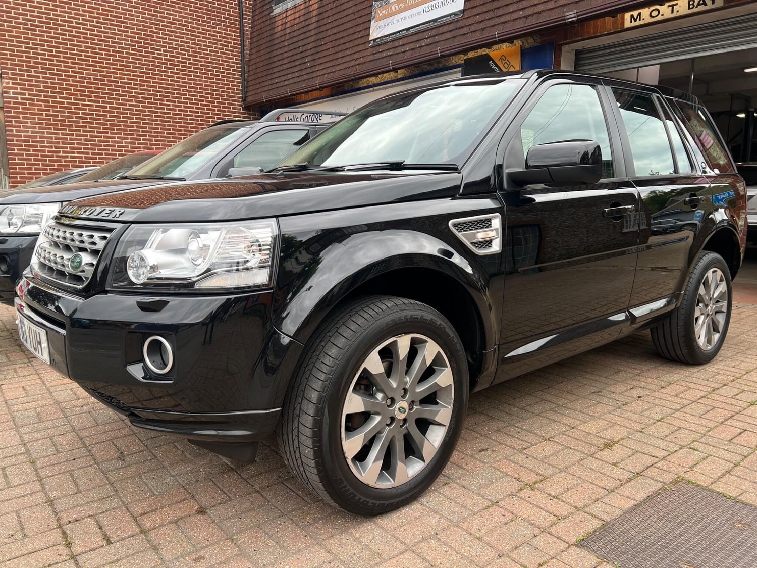 Land Rover Freelander 2 2013 - Cars