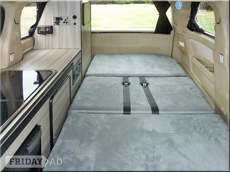Toyota Alphard 2009 - Motorhomes & Caravans