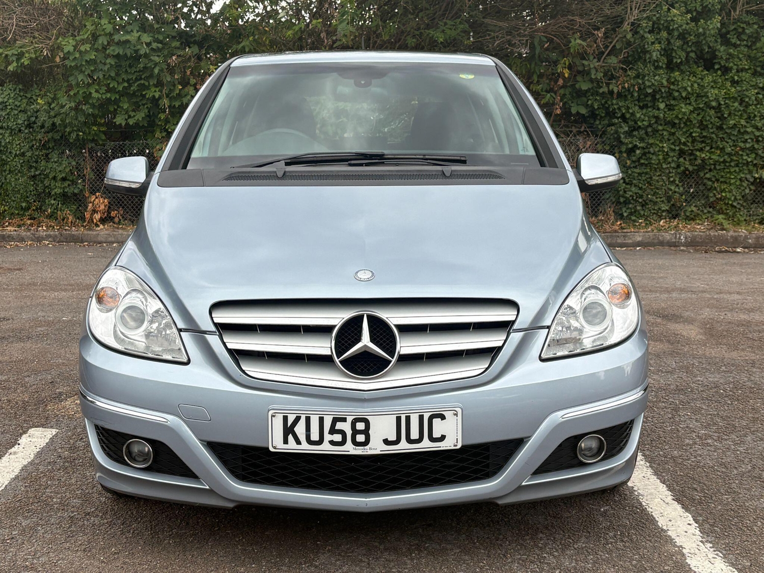 Mercedes-Benz B Class East Molesey