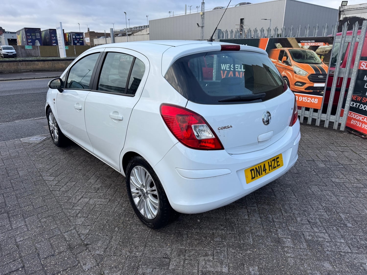 [ berth ]Vauxhall Corsa