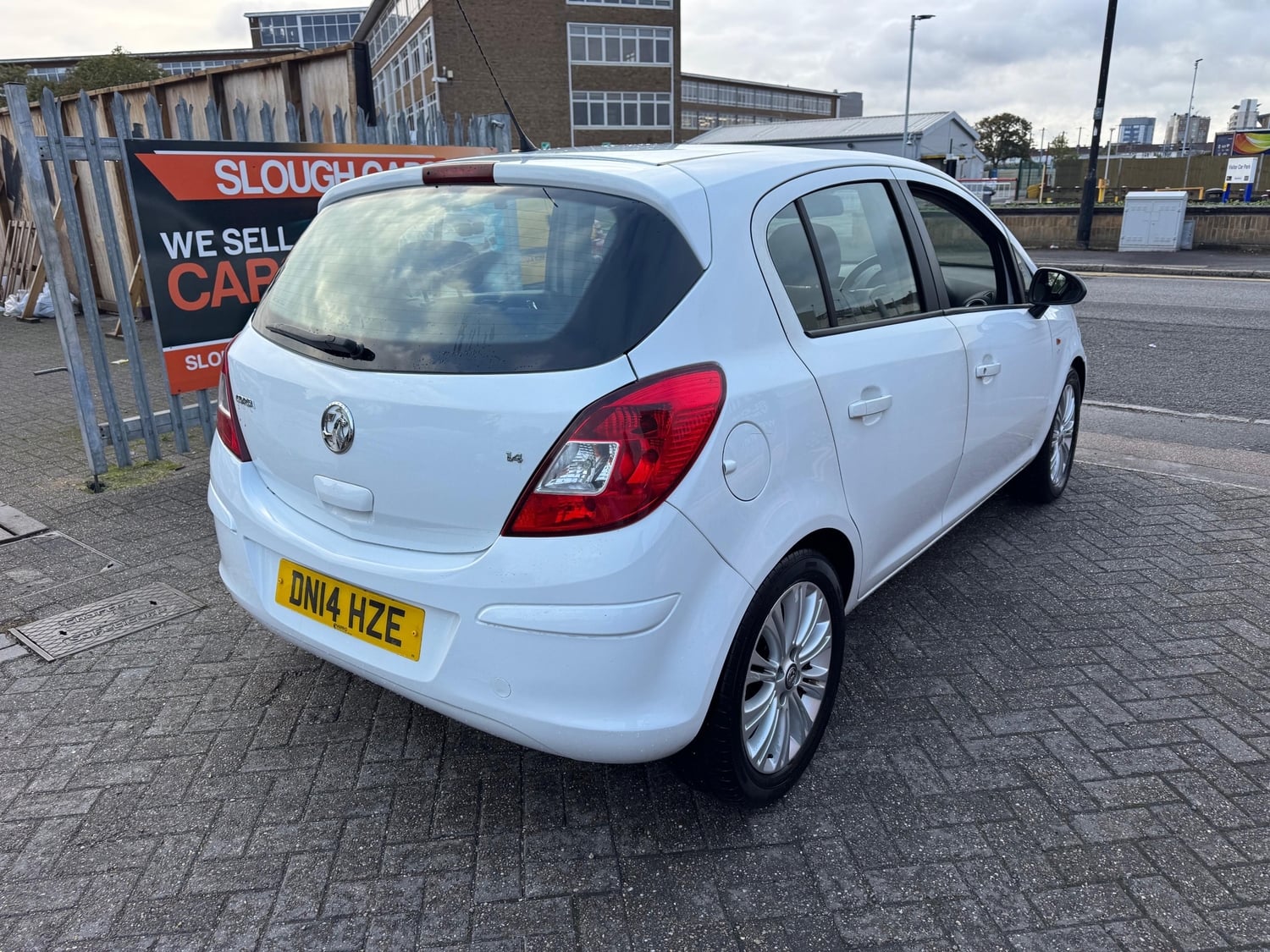 Vauxhall Corsa 2014 - Cars in Slough
