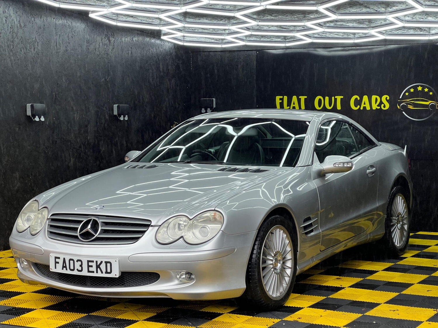 [ berth ]Mercedes-Benz SL
