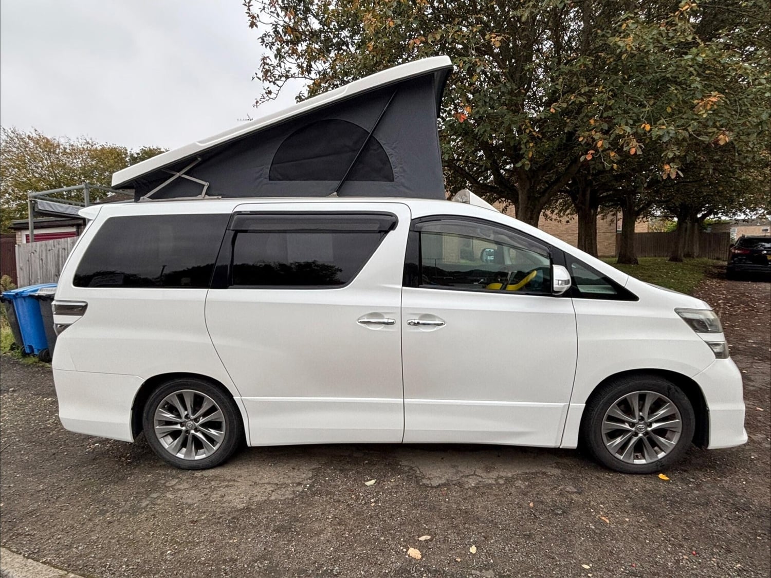 [4 berth ]Toyota Vellfire Campervan