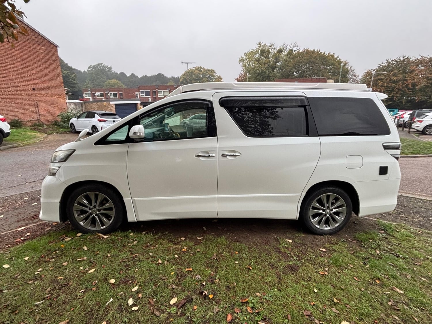 Toyota Vellfire Campervan 2010 for sale - Motorhomes & Caravans in Long Melford