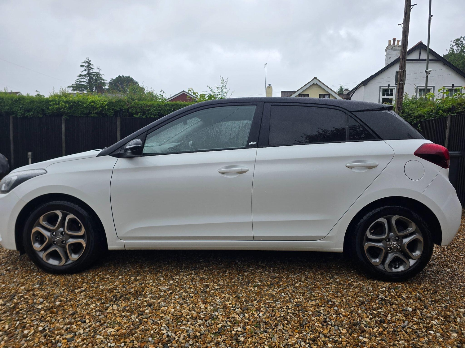 [ berth ]Hyundai i20