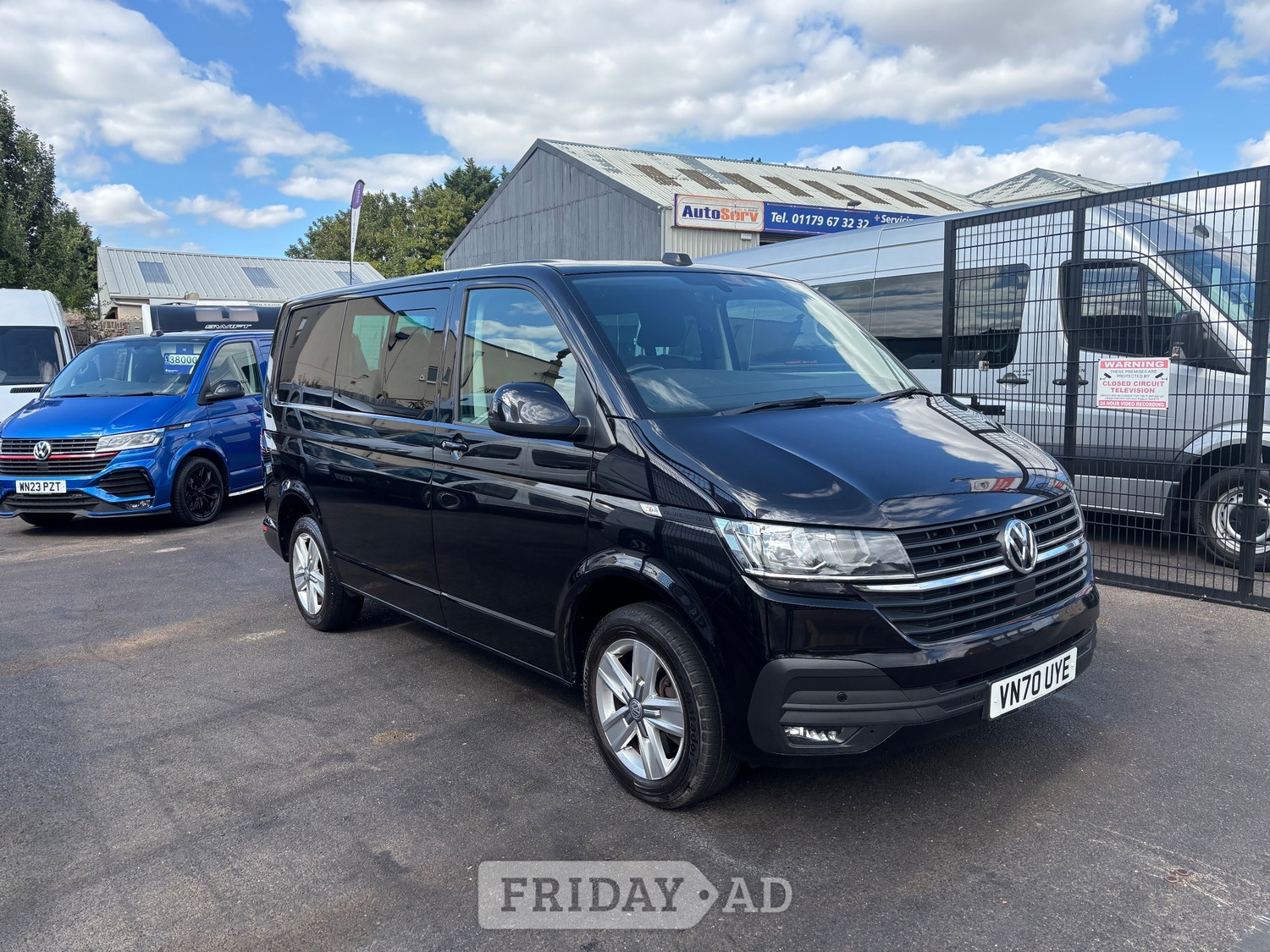 Volkswagen Transporter 2020 in Bristol