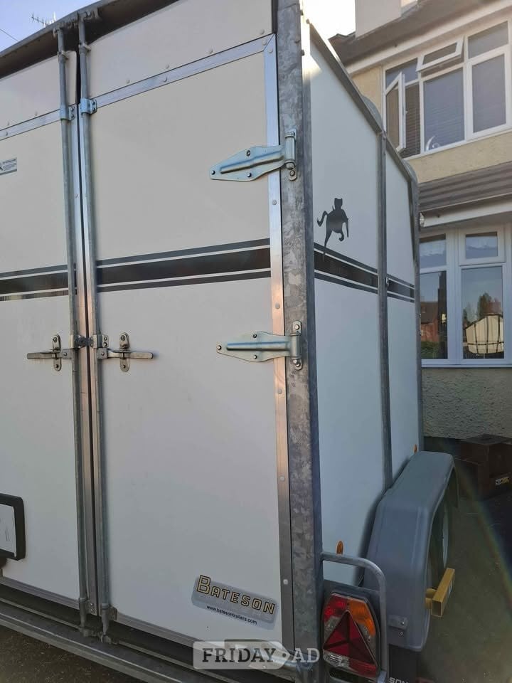 Bateson Deauville 2019 Horse Trailer - Barn Door – Exceptional Condition - Insurance and Relay Included till March 27 Bateson Deauville 2019 Barn Door   Horse Trailer - Trailers & Horseboxes in Stourbridge