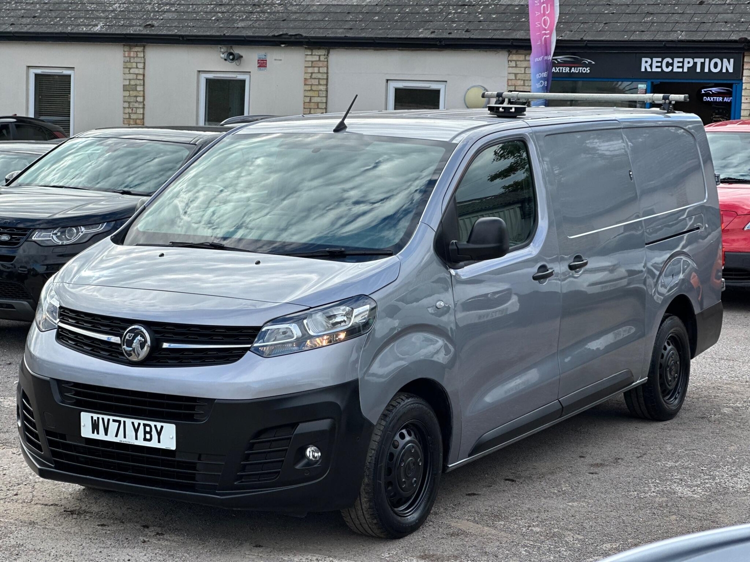 [ berth ]Vauxhall Vivaro
