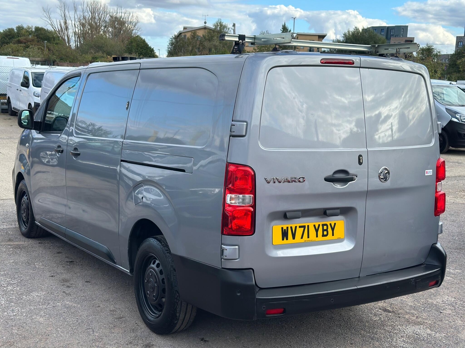 Vauxhall Vivaro 2021 - Vans & Commercial Vehicles