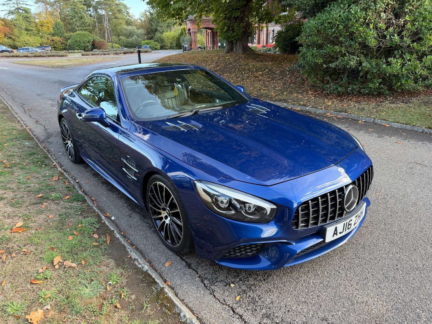 [ berth ]Mercedes-Benz SL
