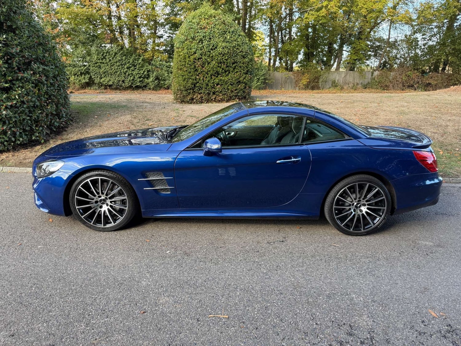 Mercedes-Benz SL 2016 - Cars in Leatherhead