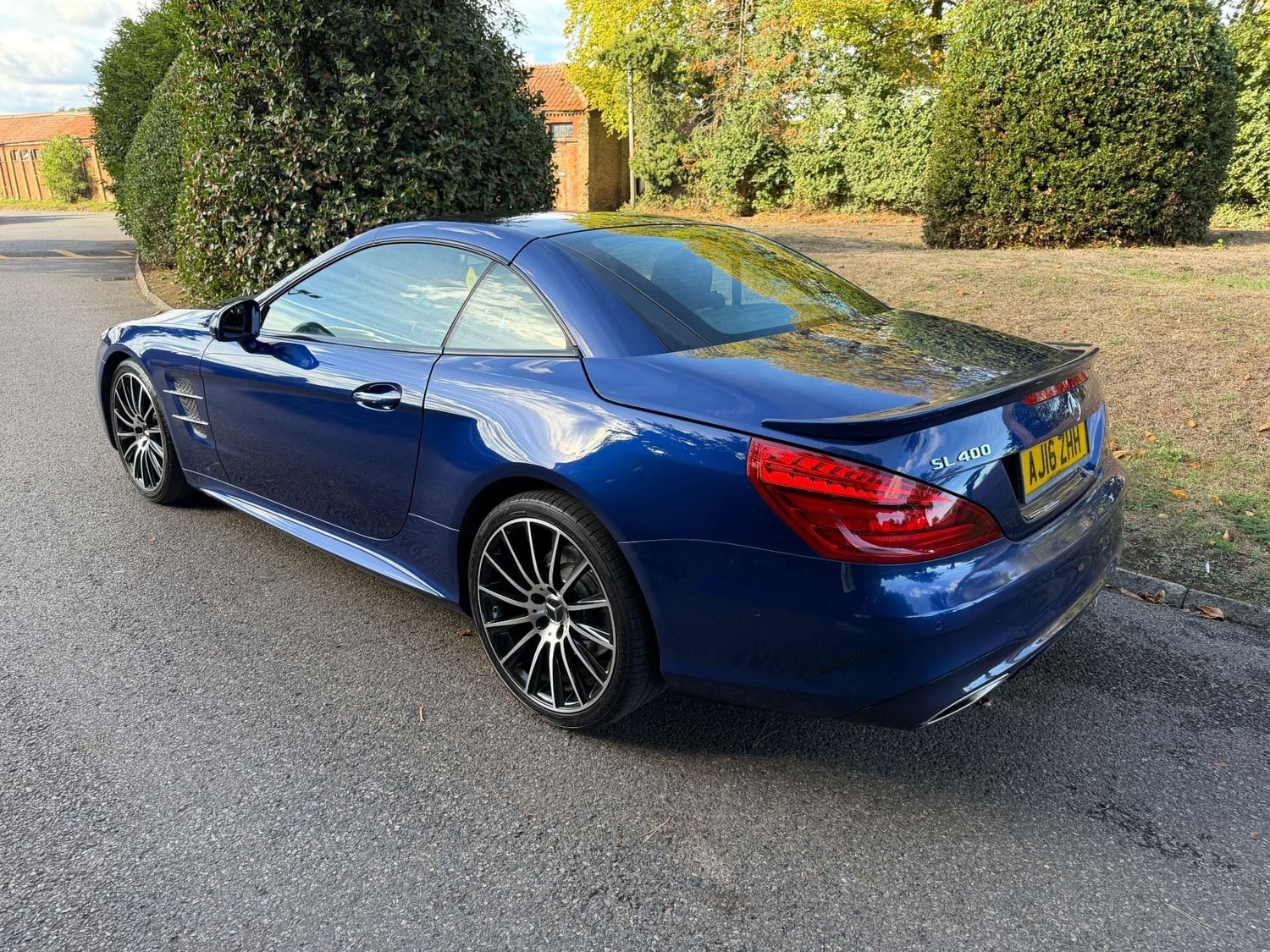 Mercedes-Benz SL 2016 - Cars