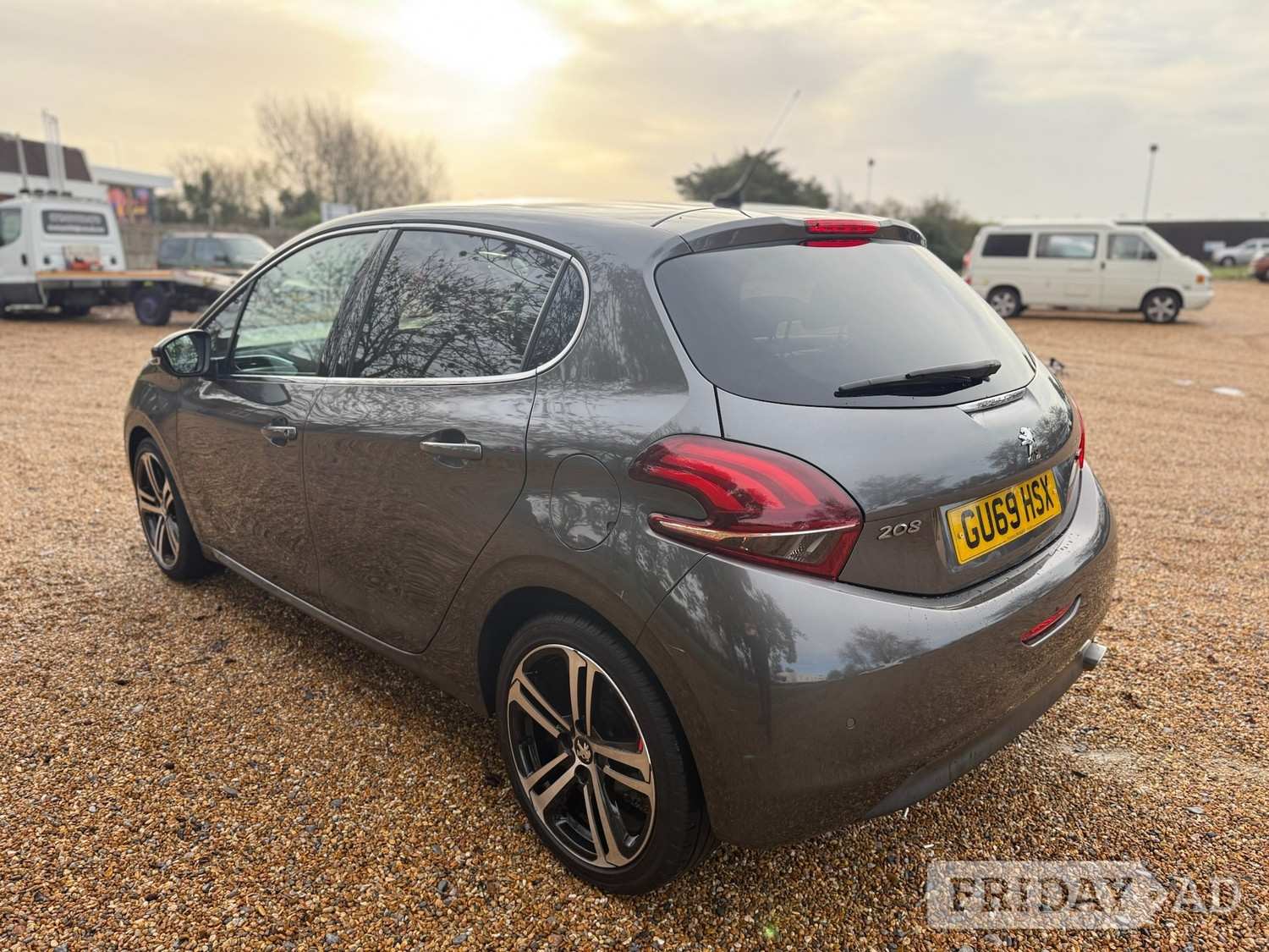 Peugeot 208 2019 - Cars