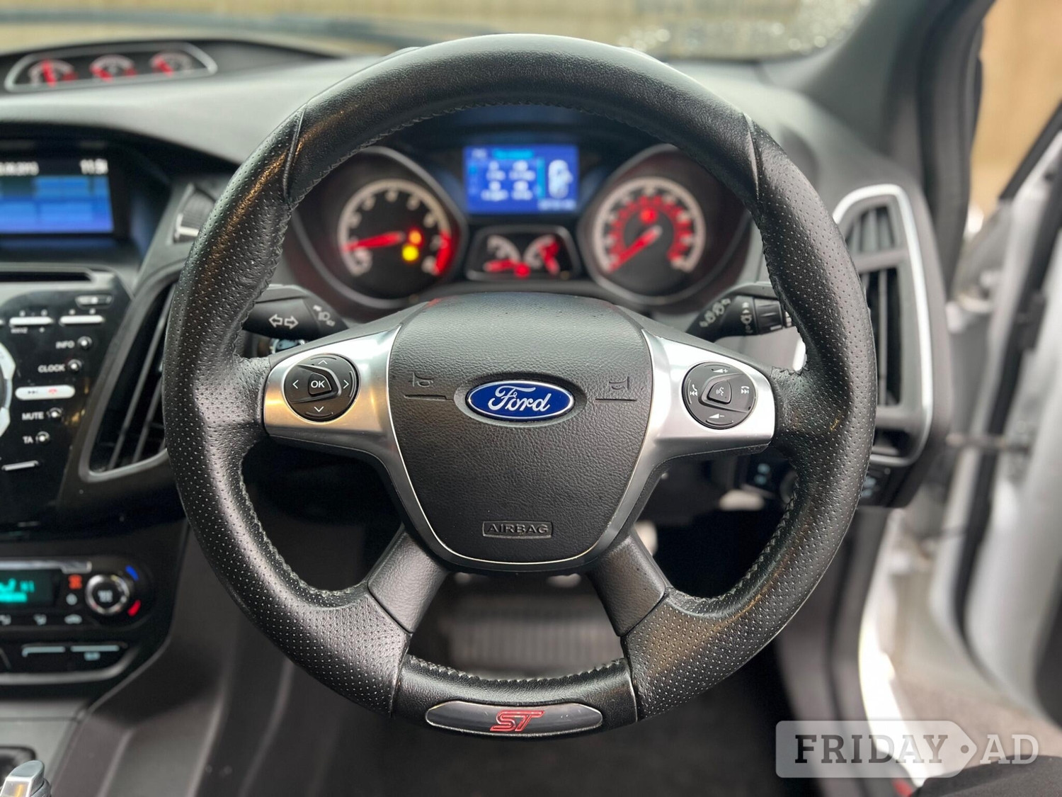 Ford Focus 2013 - Cars