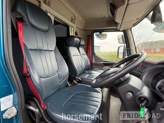 PRB  DAF Horsebox - Trailers & Horseboxes in Banbury