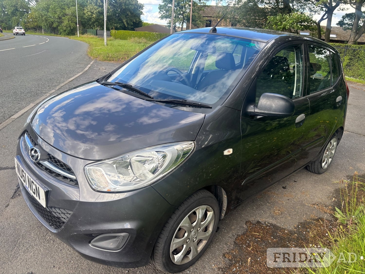 Hyundai i10 2011 - Cars in Leeds