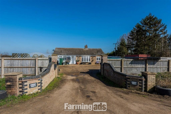 3 bedroom detached Bungalow in 2acre plot has an agricultral tie