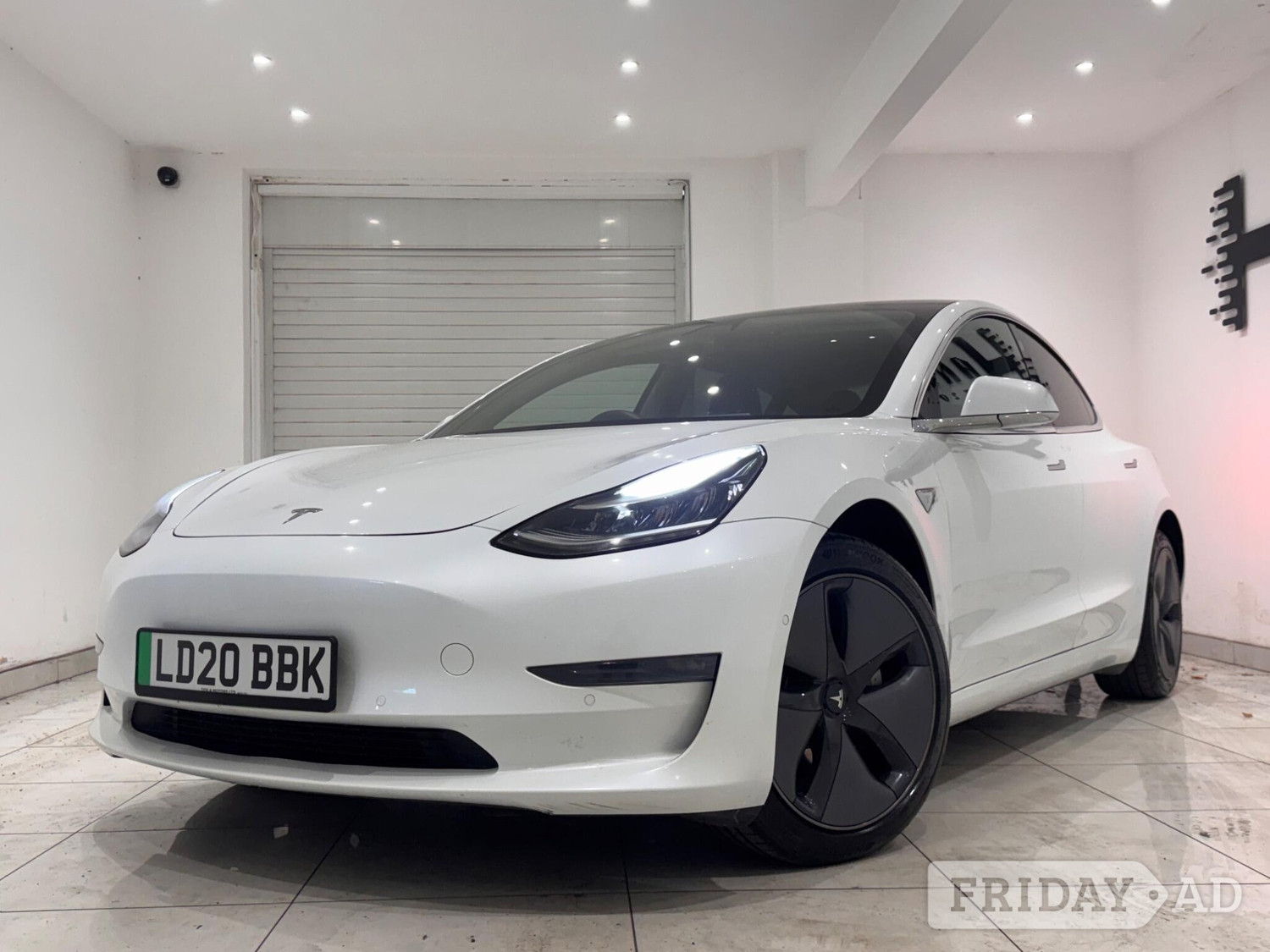 Tesla Model 3 2020 - Cars in Hounslow
