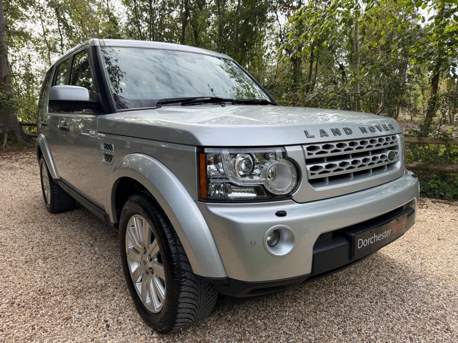 [ berth ]Land Rover Discovery 4