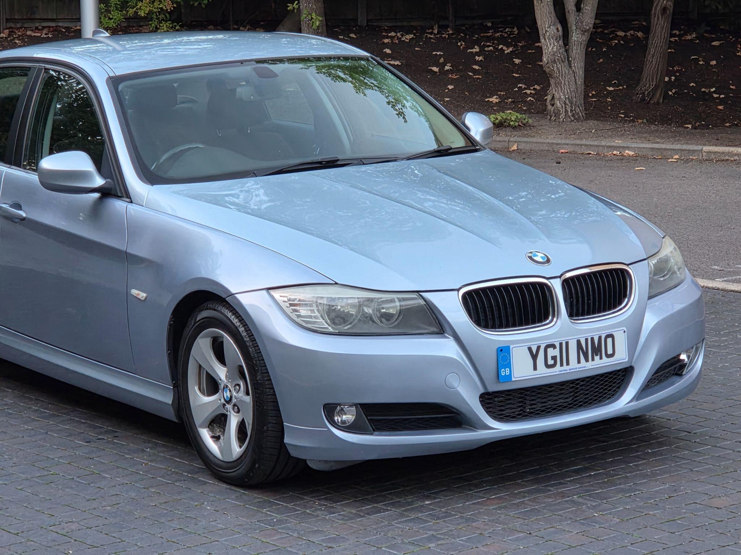 BMW 3 Series 2011 - Cars