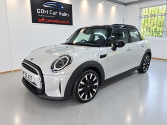 Mini Hatch 2022