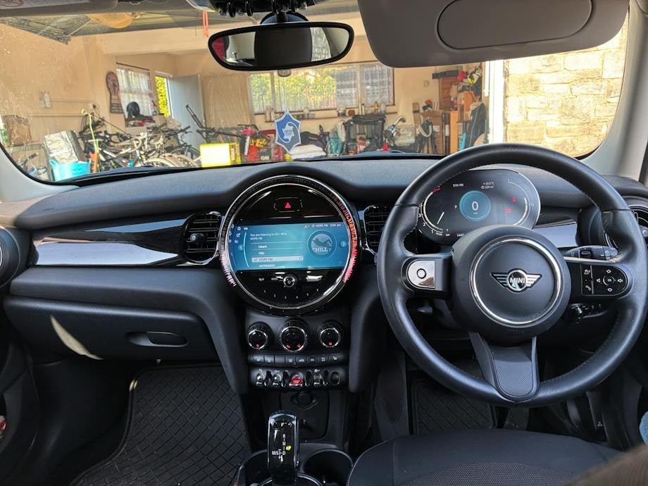 Mini Hatch 2022 - Cars in Storrington