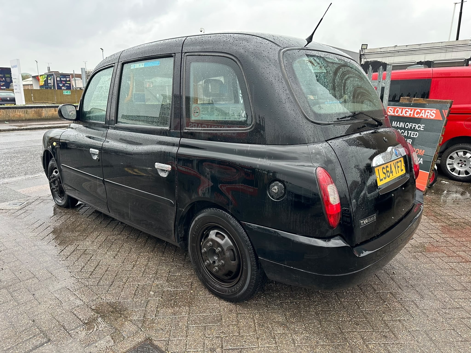 [ berth ]London Taxis International 