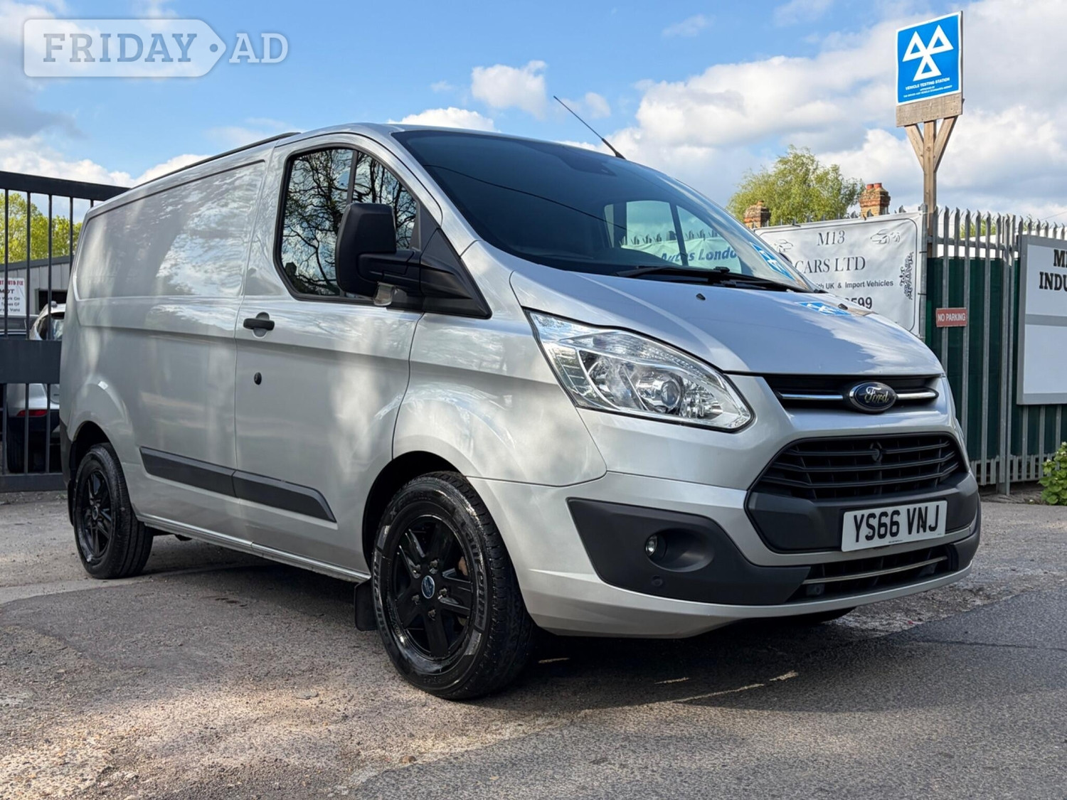 Ford Transit Custom 2017 - Vans & Commercial Vehicles in Hayes