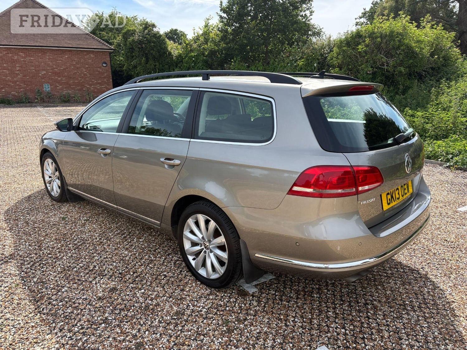 Volkswagen Passat 2013 - Cars