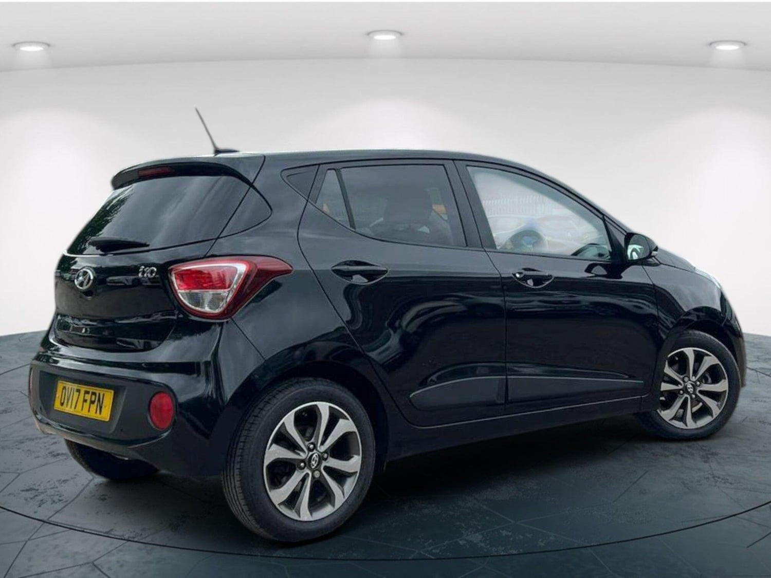 Hyundai i10 2017 - Cars in Walsall