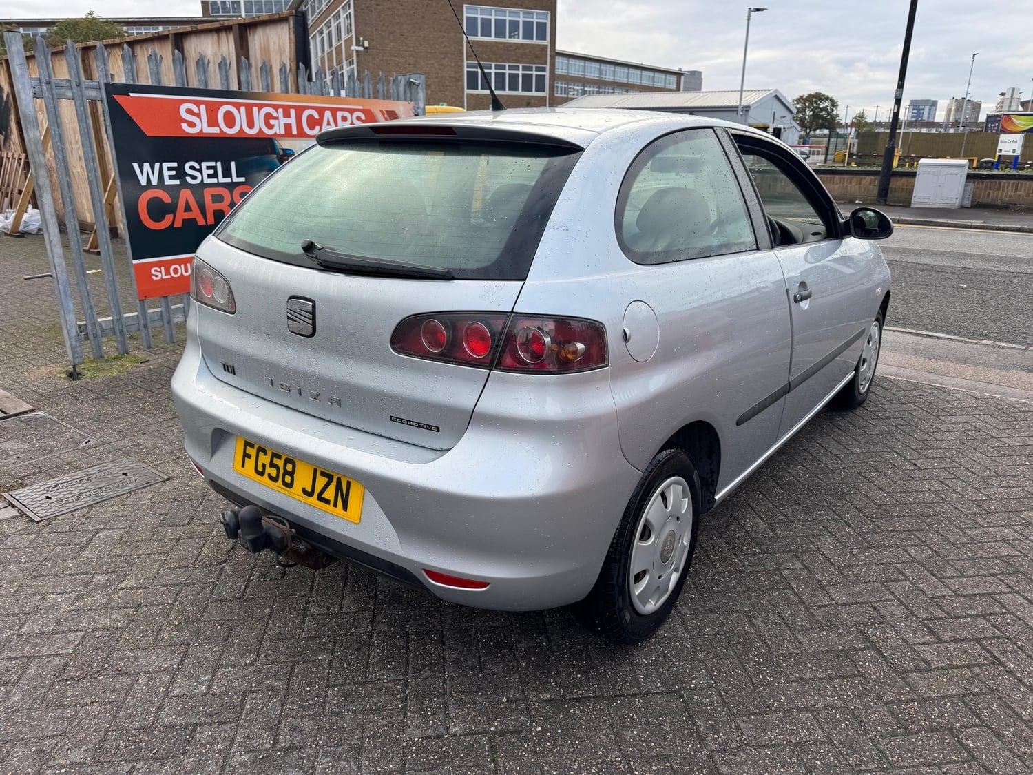 [ berth ]SEAT Ibiza