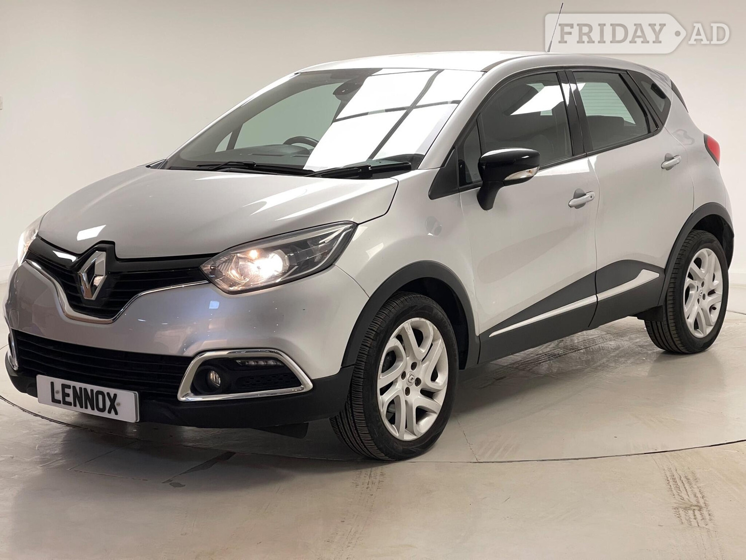 [ berth ]Renault Captur