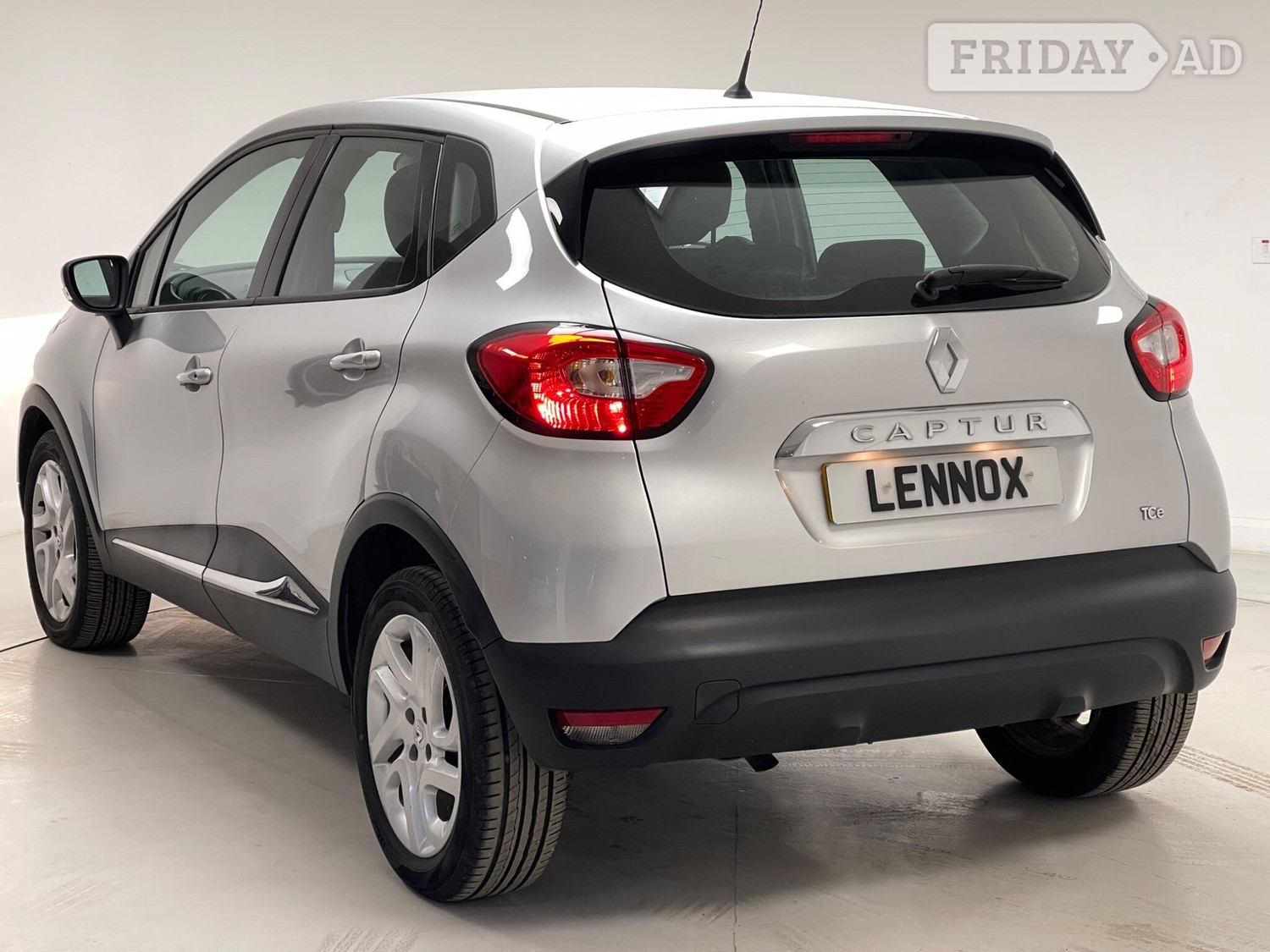 Renault Captur 2016 - Cars in Brent