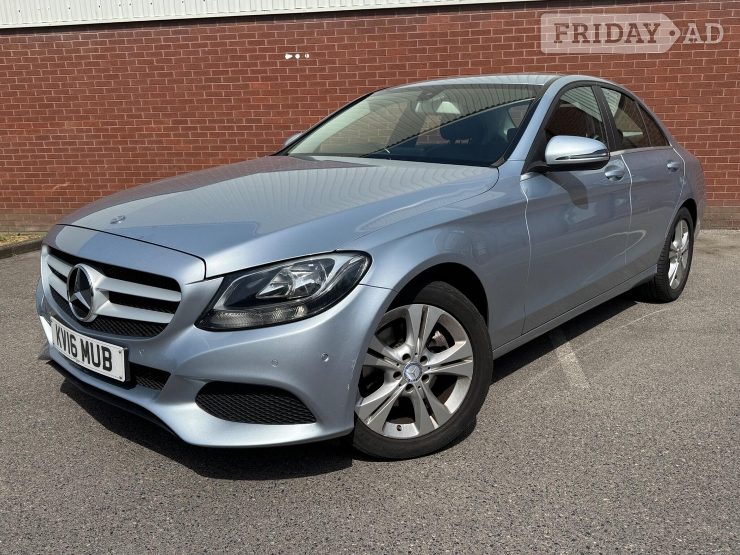 [ berth ]Mercedes-Benz C Class