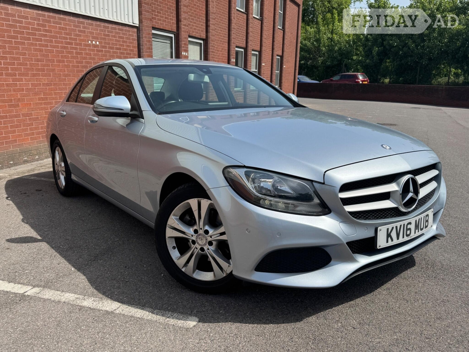 Mercedes-Benz C Class 2016 in Hounslow