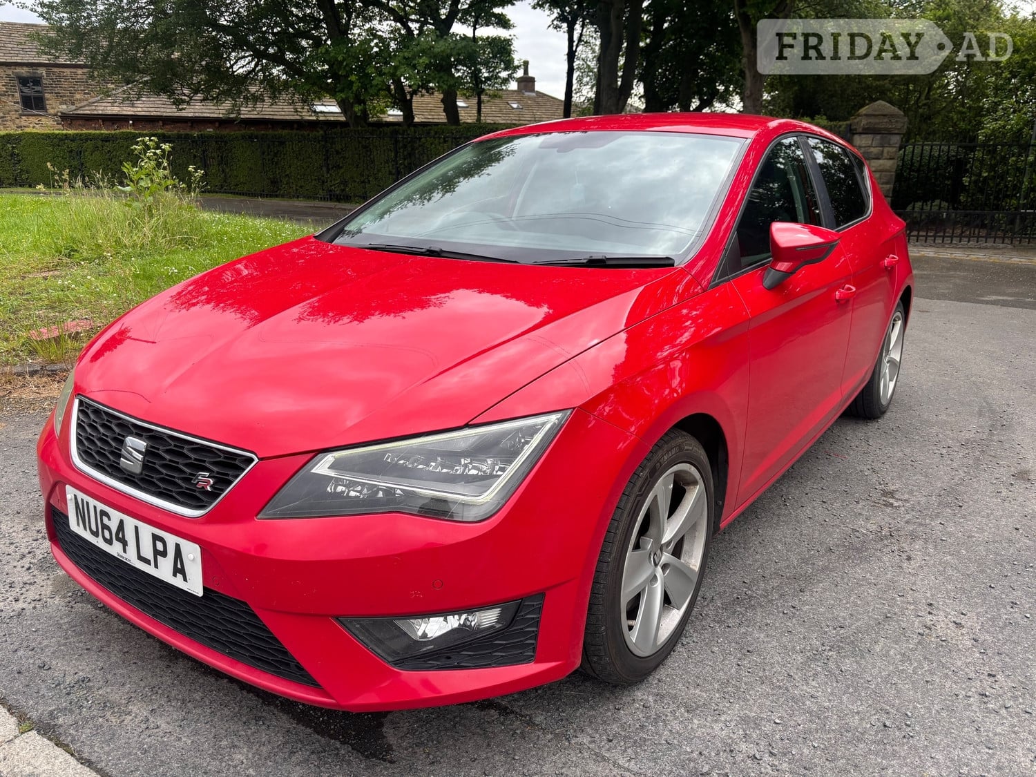 [ berth ]SEAT Leon