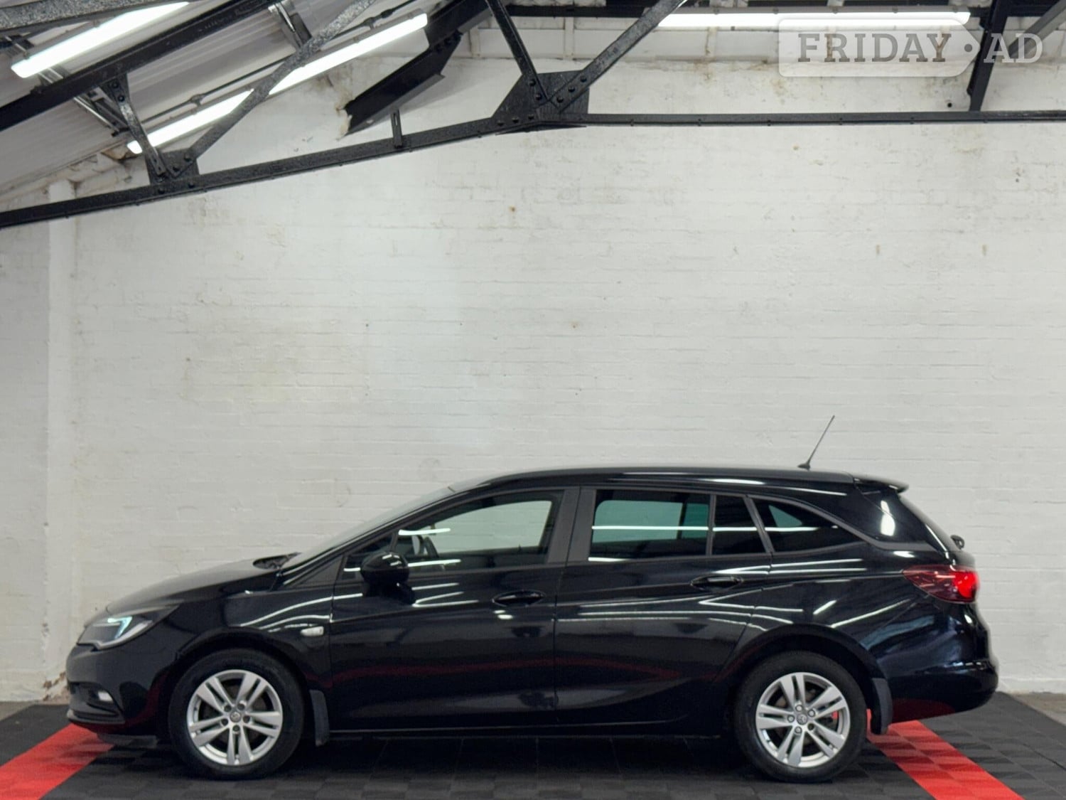 [ berth ]Vauxhall Astra