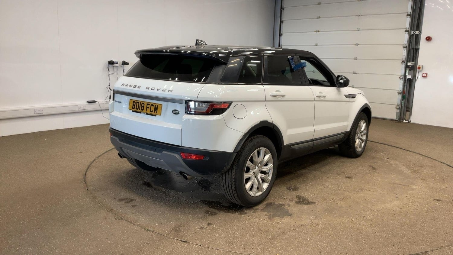 Land Rover Range Rover Evoque 2018 - Cars in Pontypridd