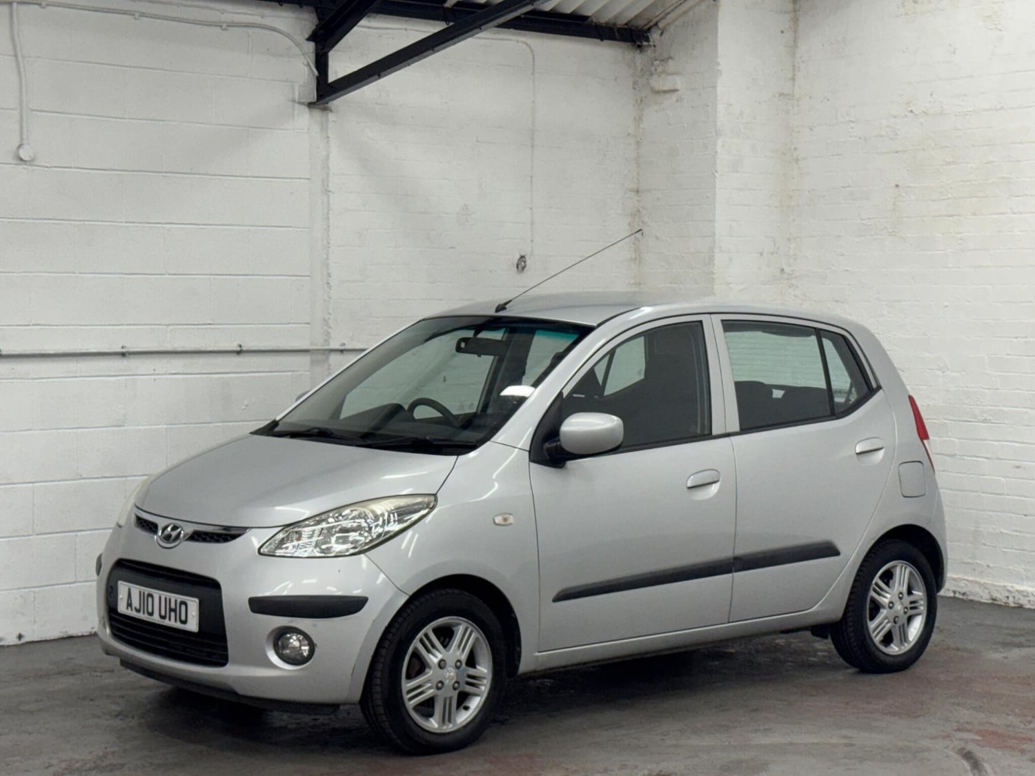 Hyundai i10 2010 - Cars