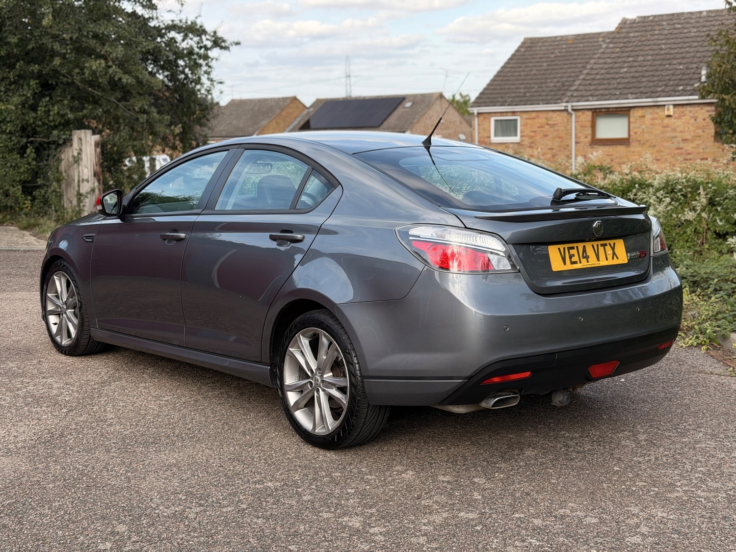 [ berth ]MG MG6