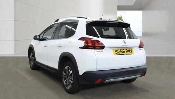 [ berth ]Peugeot 2008