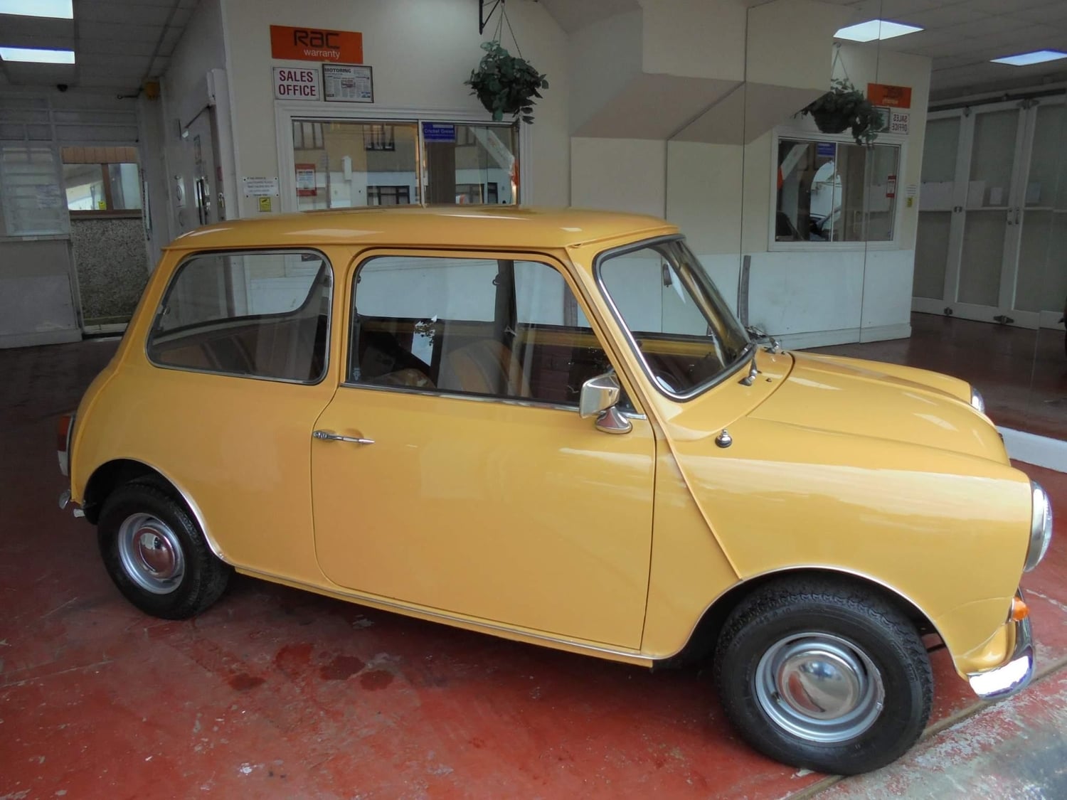 Leyland Mini Merton